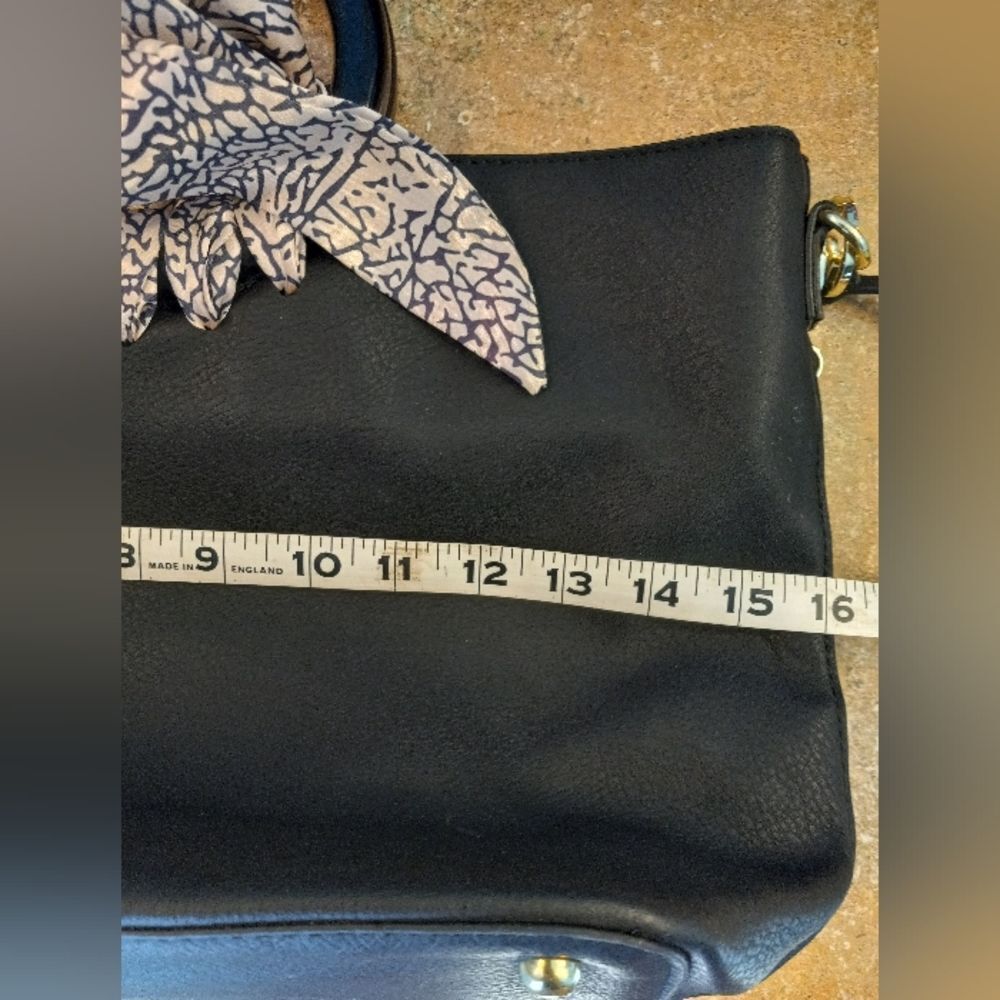 Max Studio Satchel - Picture 9 of 10